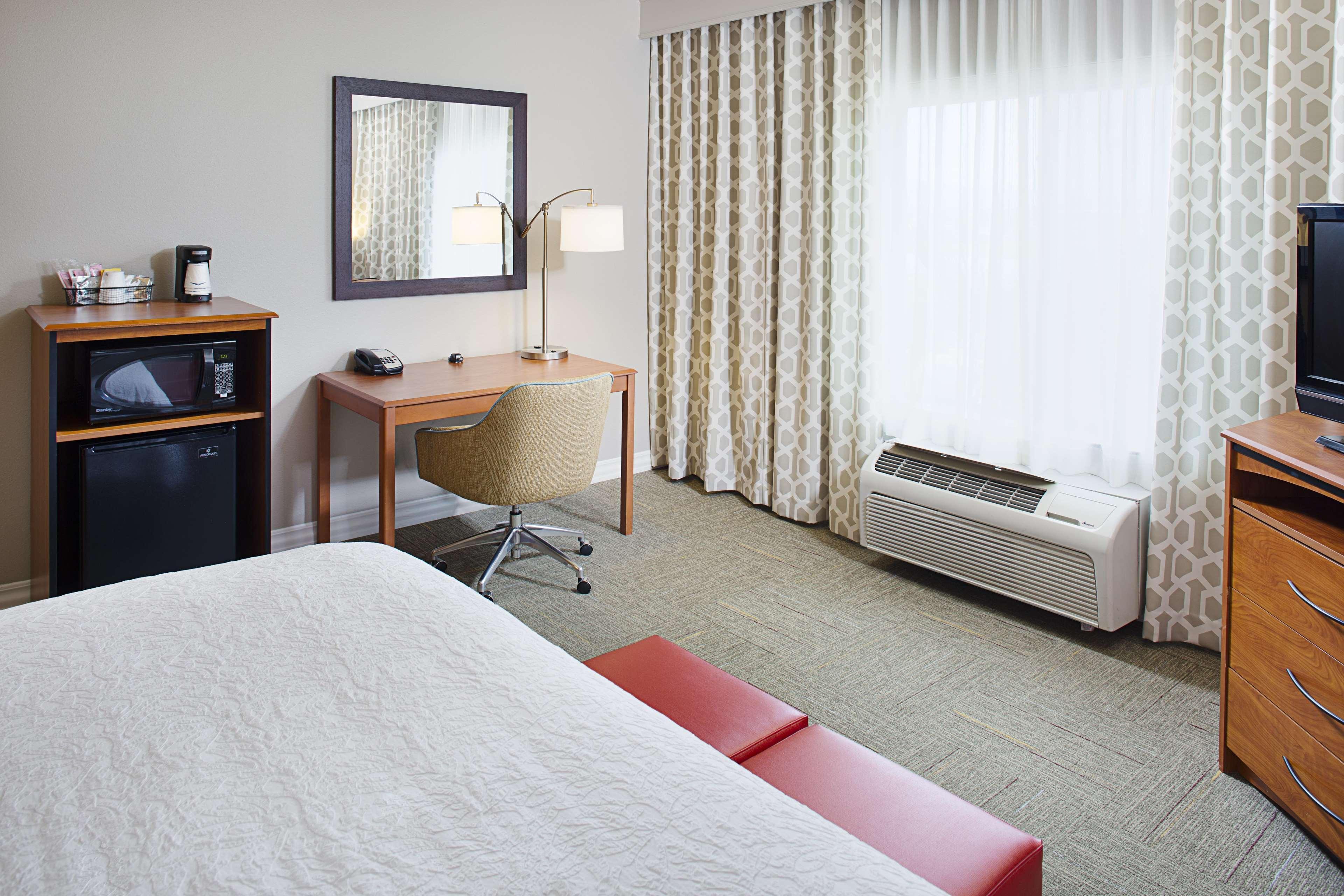 Hampton Inn & Suites לנצ'סטר מראה חיצוני תמונה