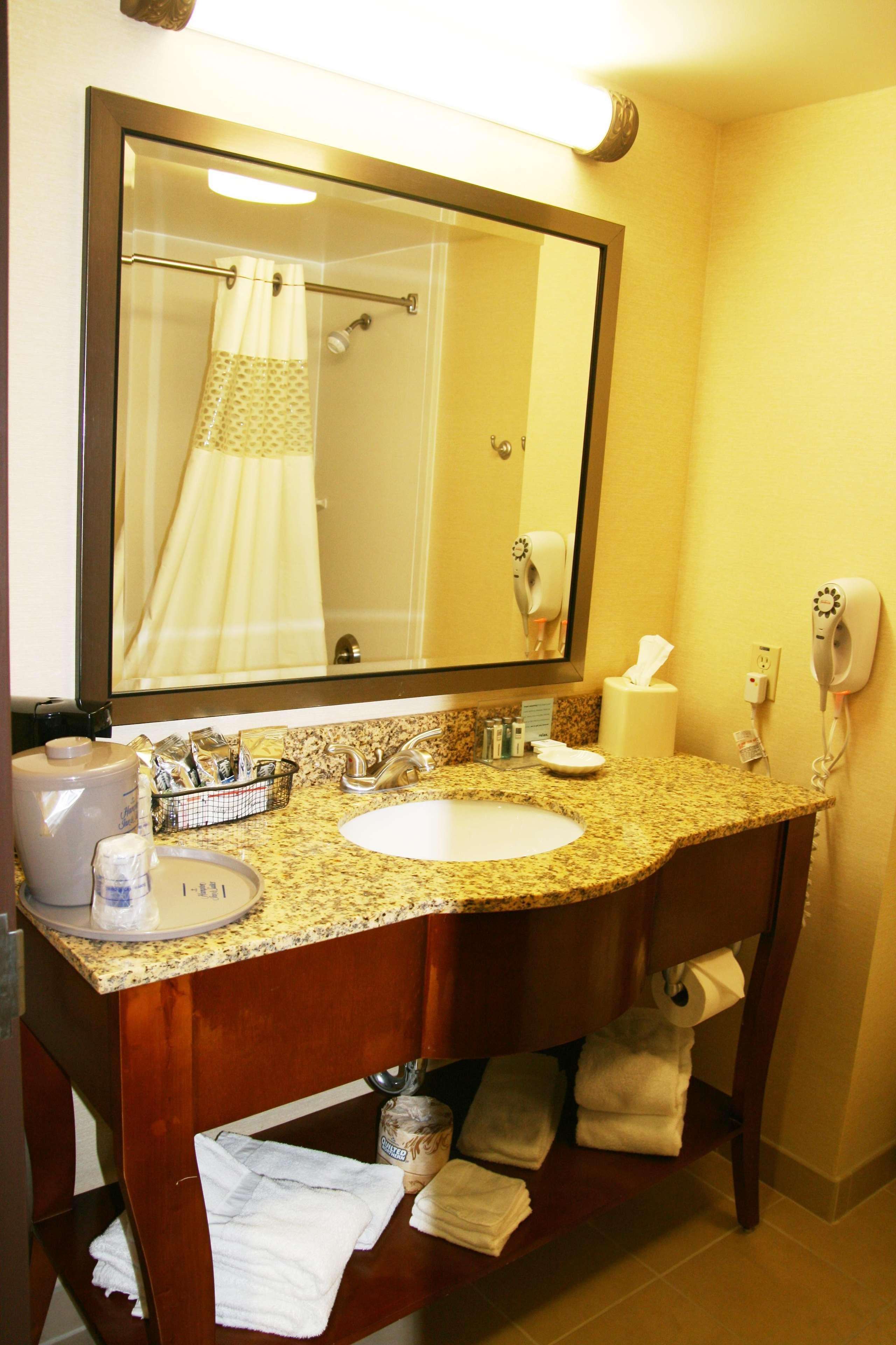 Hampton Inn & Suites לנצ'סטר חדר תמונה
