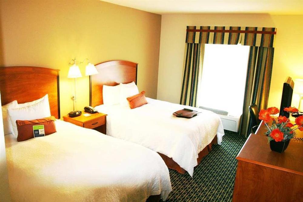 Hampton Inn & Suites לנצ'סטר חדר תמונה
