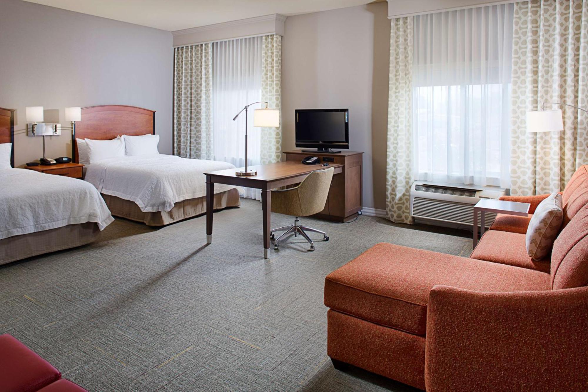 Hampton Inn & Suites לנצ'סטר מראה חיצוני תמונה