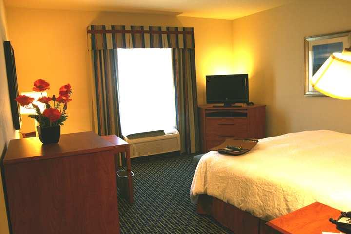 Hampton Inn & Suites לנצ'סטר חדר תמונה