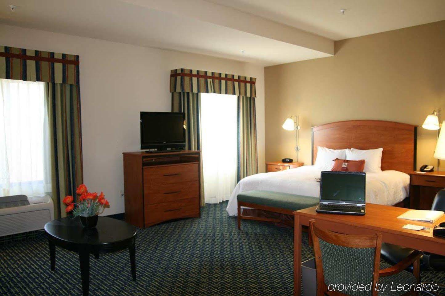 Hampton Inn & Suites לנצ'סטר מראה חיצוני תמונה