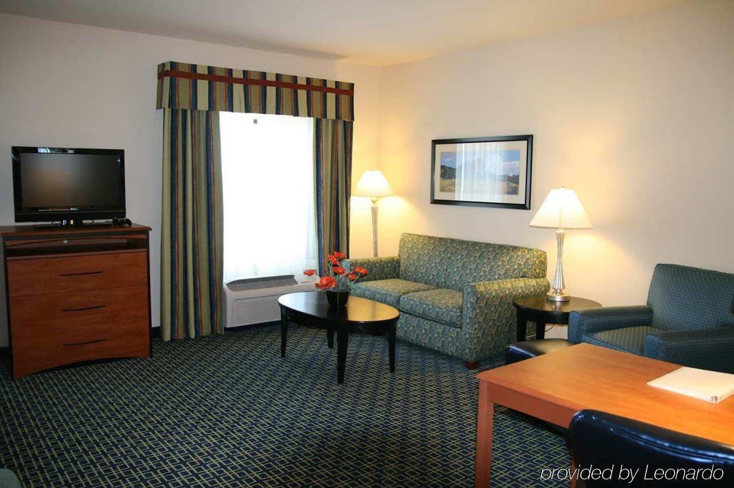 Hampton Inn & Suites לנצ'סטר מראה חיצוני תמונה