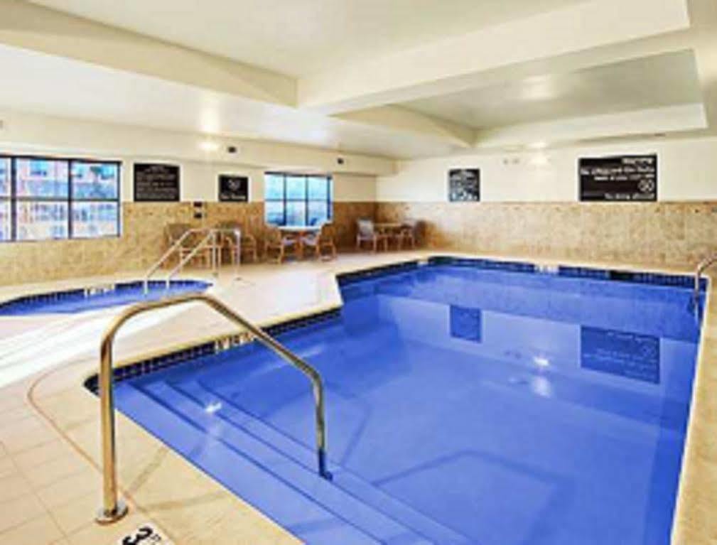 Hampton Inn & Suites לנצ'סטר מראה חיצוני תמונה